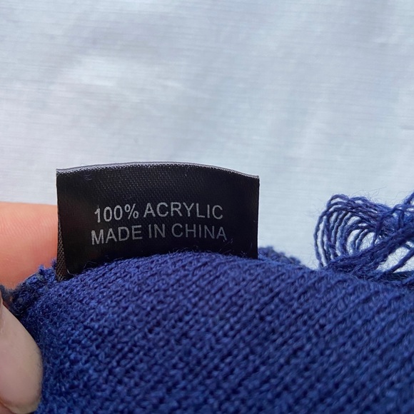 Acrylic beanie cap - Picture 3 of 3